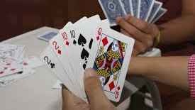 传统牌类游戏就选开云体育牌九游戏，点数较大的玩家获胜